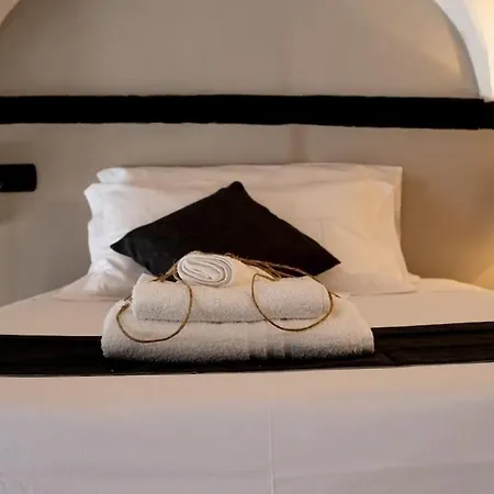 Apartamento Elegant Two-level With In-room Tub Génova