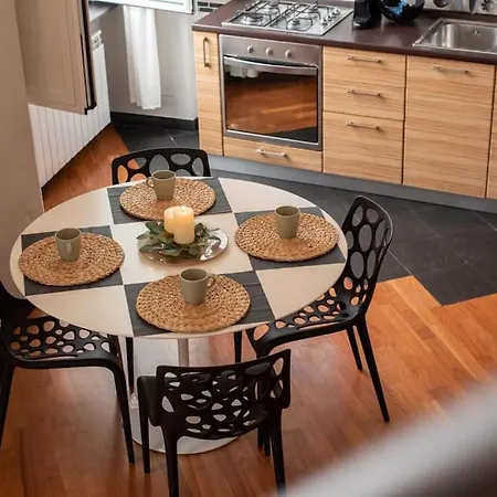 Elegant Two-level With In-room Tub * Genua