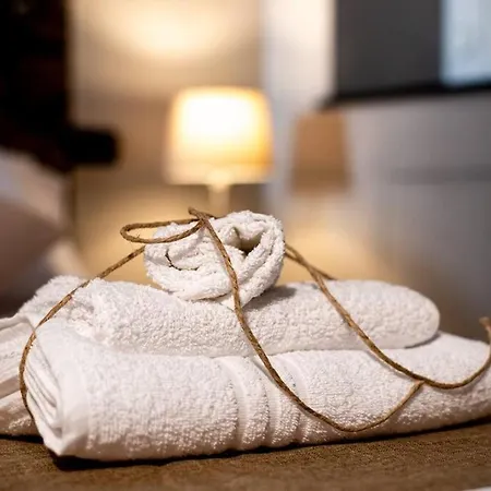 Elegant Two-level With In-room Tub * Genua