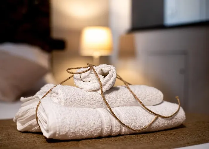 Elegant Two-level With In-room Tub * ג'נובה