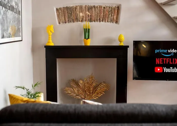 Elegant Two-level With In-room Tub * ג'נובה