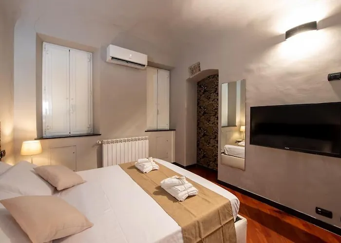 Elegant Two-level With In-room Tub *