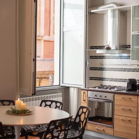 아파트 Elegant Two-level With In-room Tub